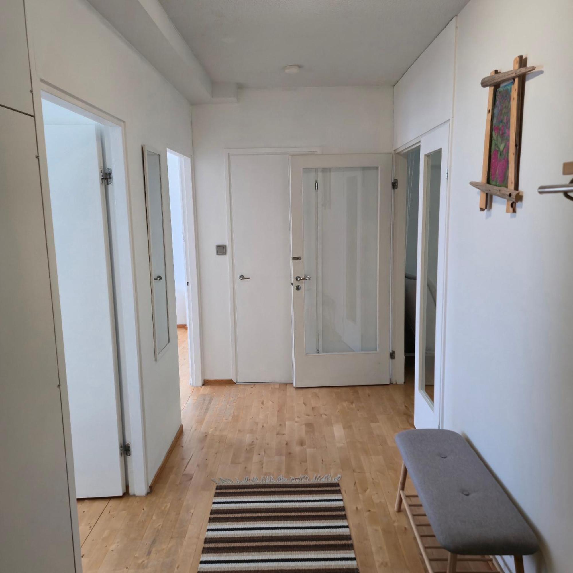 Apartamento Avara Ja Kodikas Huoneisto Parvekkeella